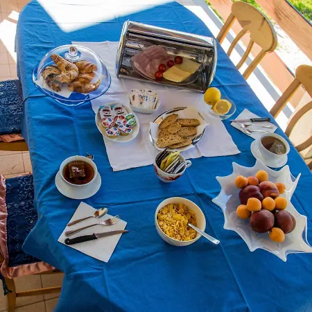 فندق مبيت وإفطار Ca'neva